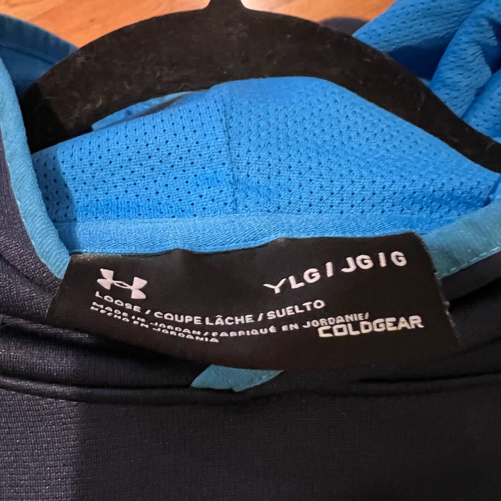 Sweatshirt - Picture 3 of 3
